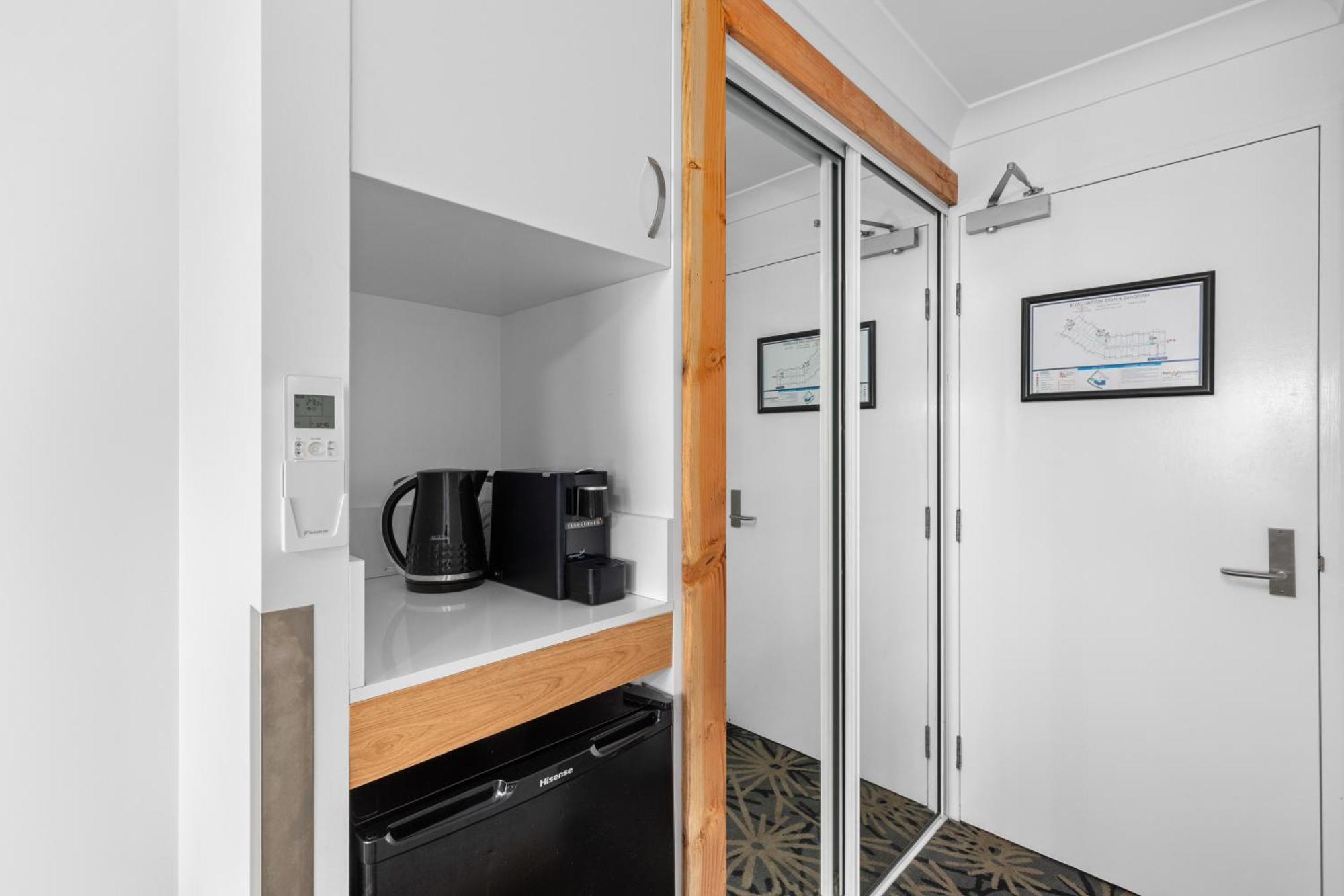 Airlie Beach Hotel Экстерьер фото