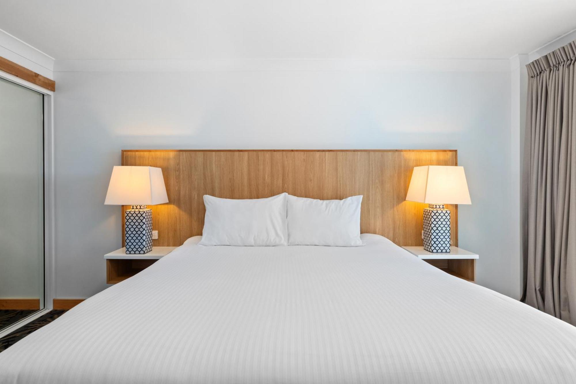Airlie Beach Hotel Экстерьер фото