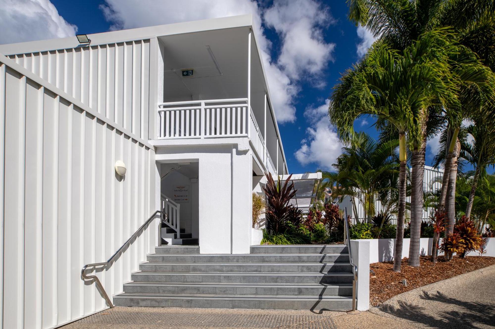 Airlie Beach Hotel Экстерьер фото